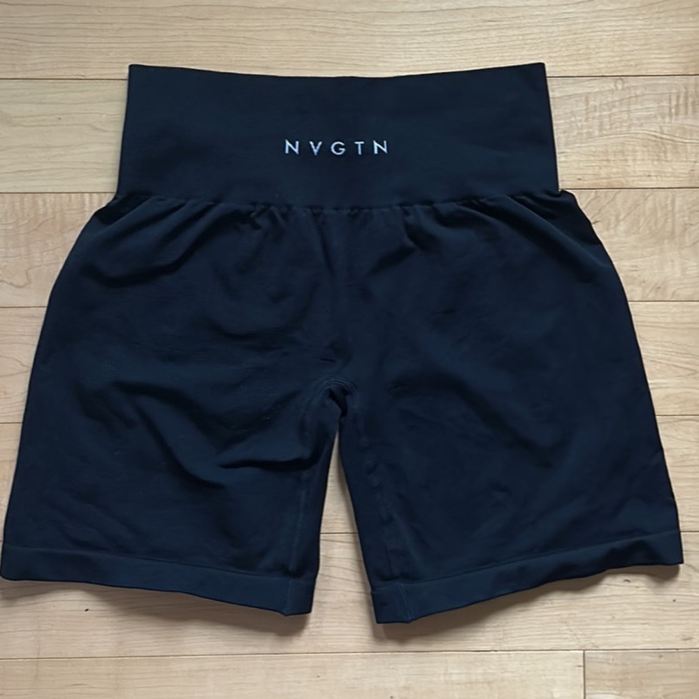 NVGTN shorts size s